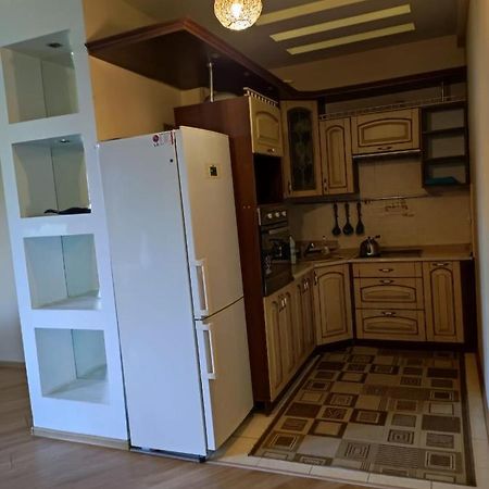 2 Room Flat Almaty Exterior foto